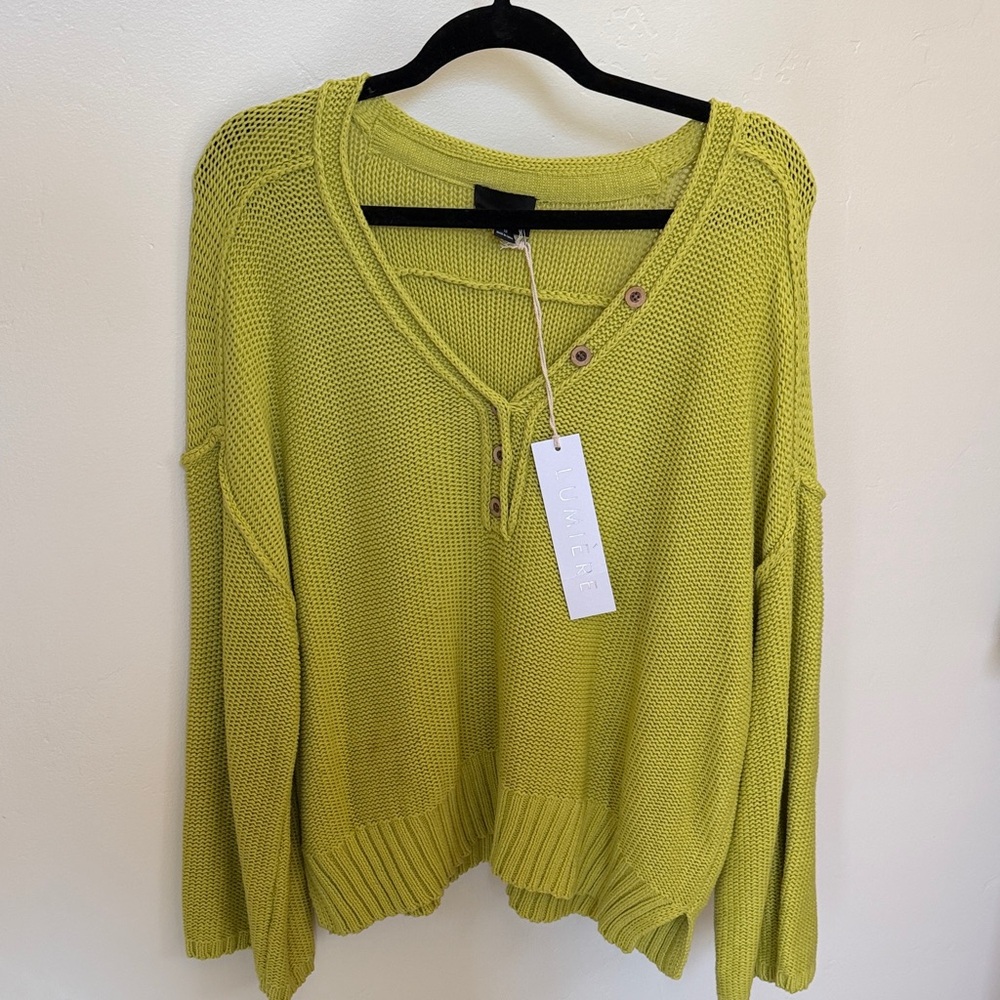 Lumiere V-Neck Lime Sweater